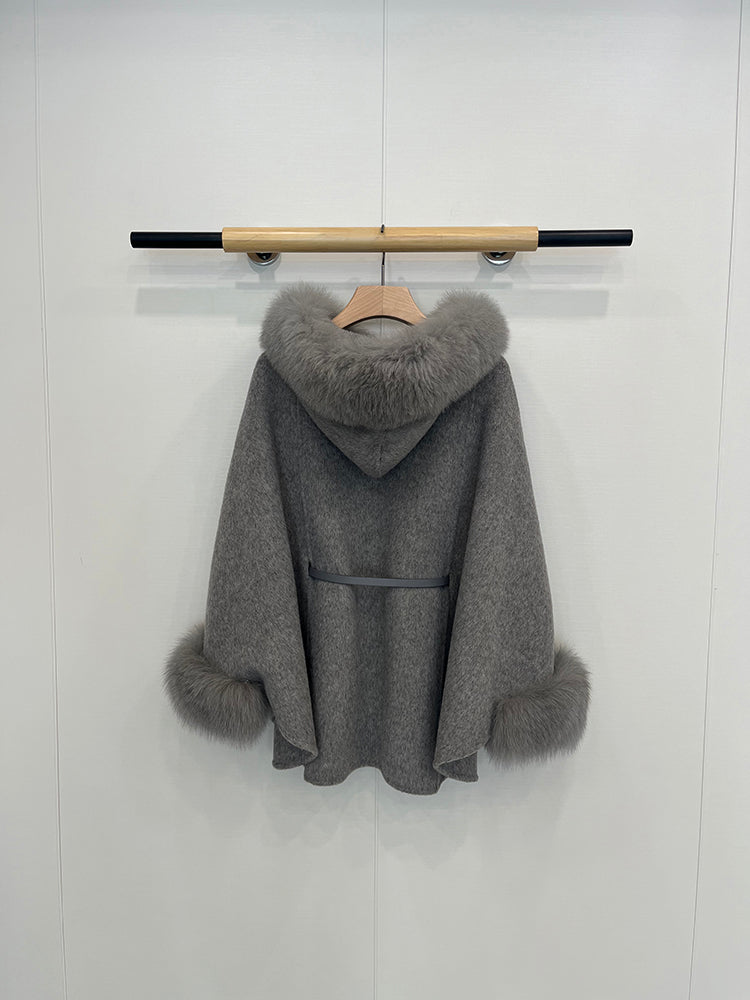 Short fox fur hooded cape