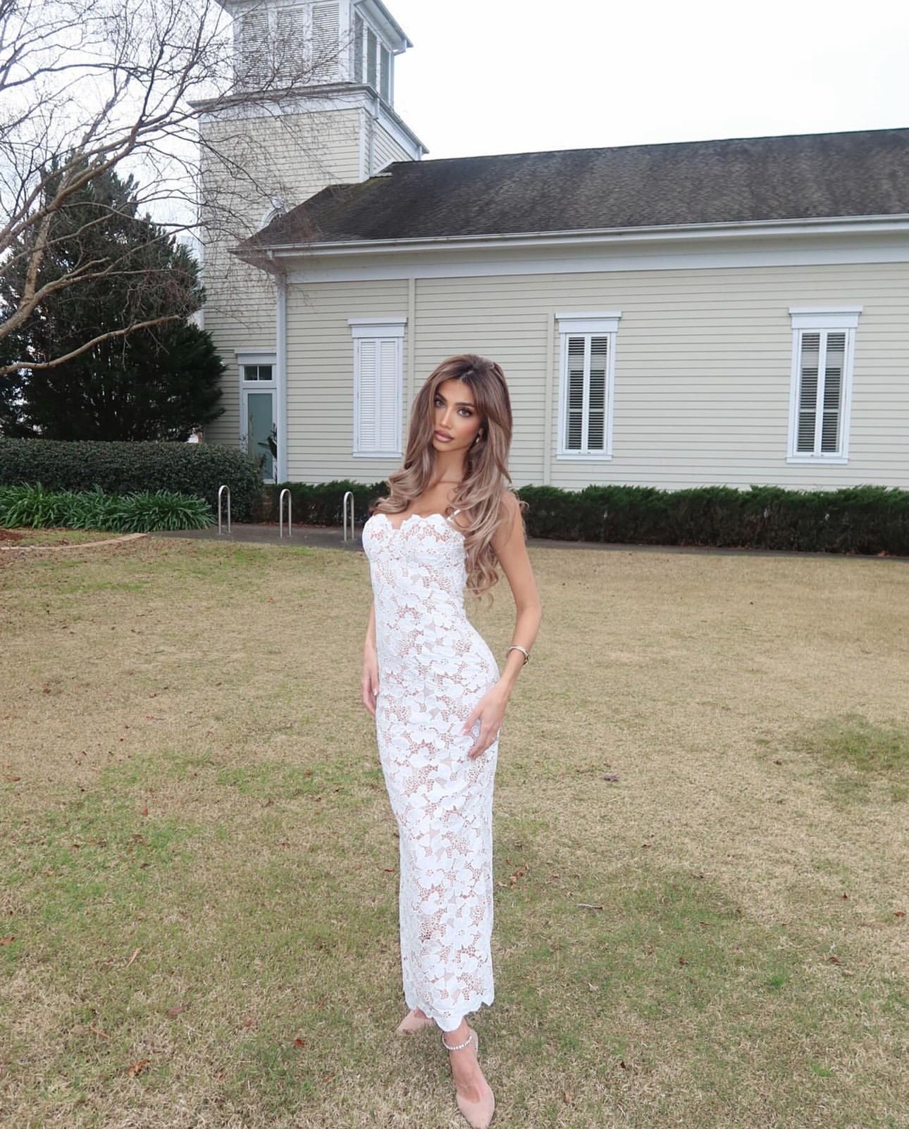 Lace pattern tube top suspender dress