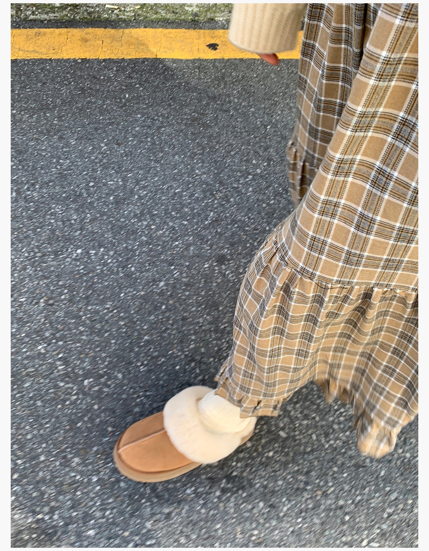 Thick-soled snow-covered cotton slippers