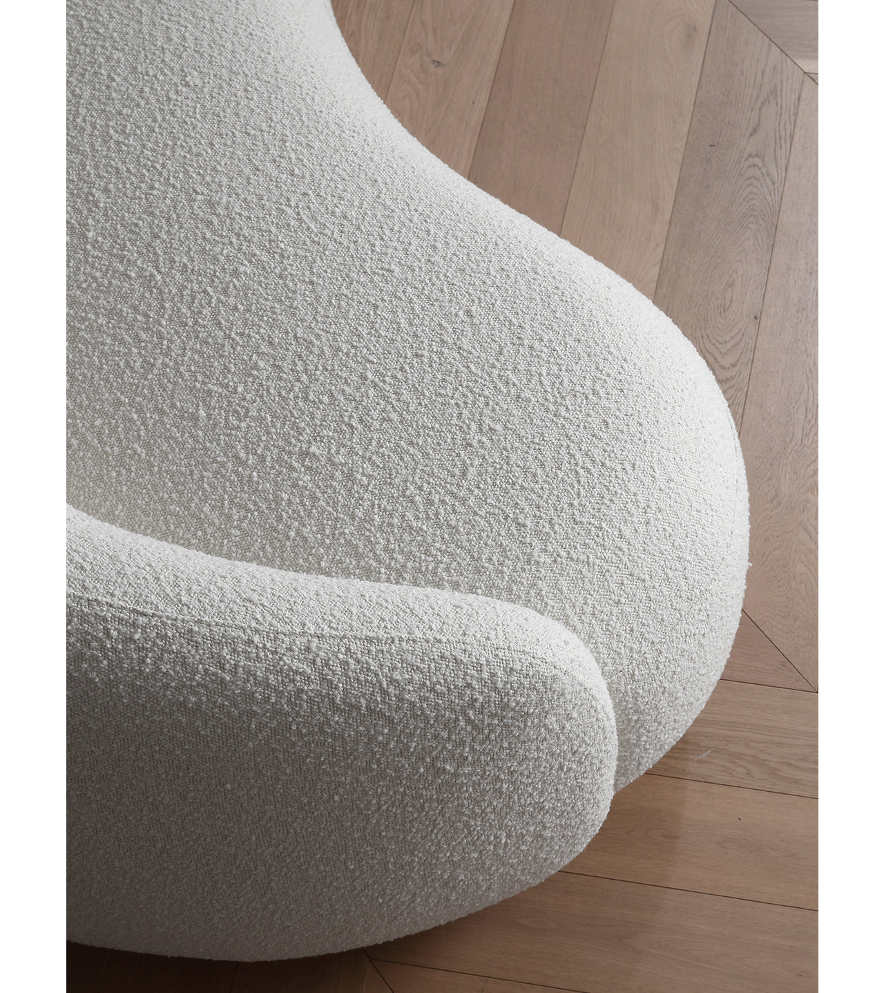 Minimalist special-shaped sofa Italian style designer living room Julep sofa curved cashew sofa