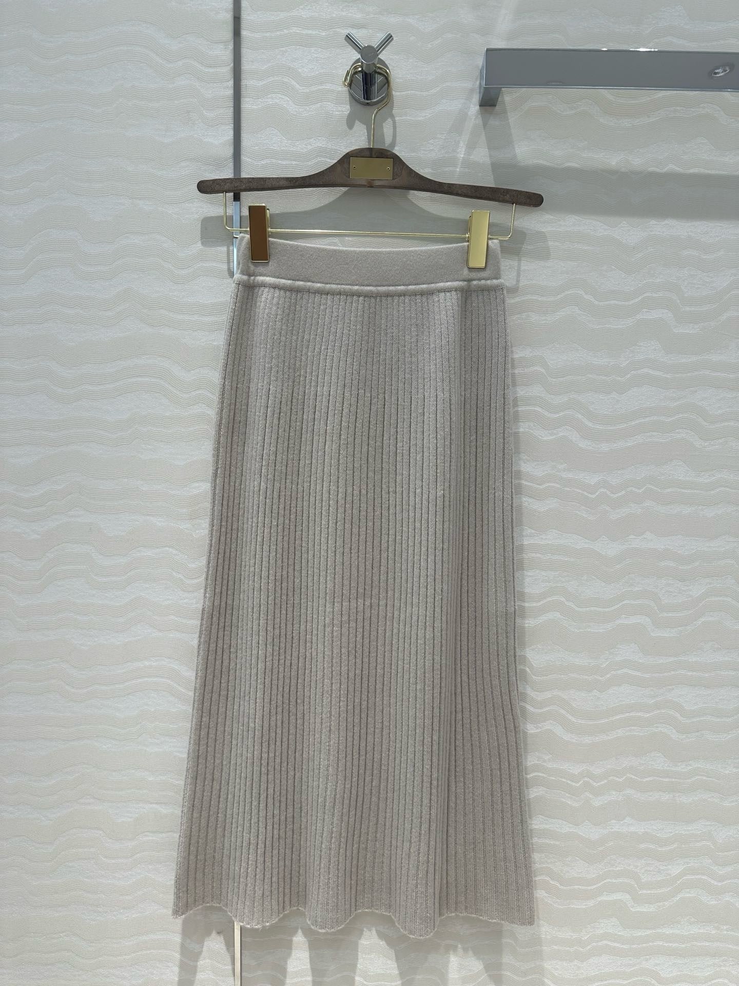 Cashmere cardigan skirt set