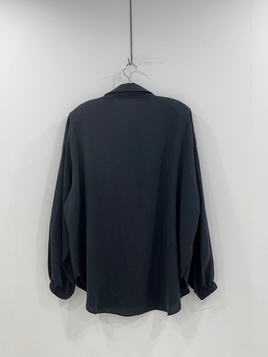 Blue long-sleeved shirt loose shorts two-piece suit