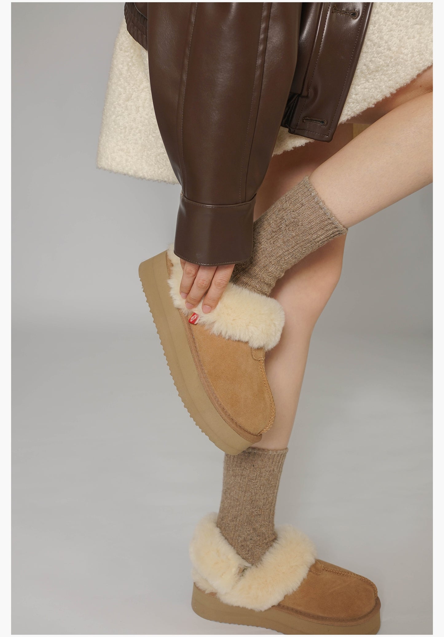 Handmade fur and velvet cotton shoes