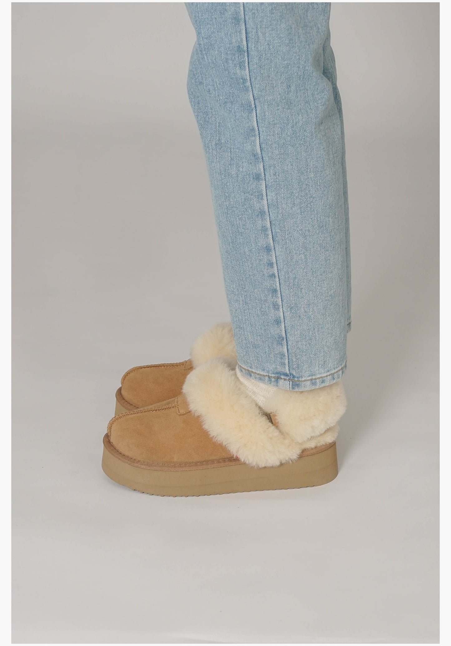 Handmade fur and velvet cotton shoes