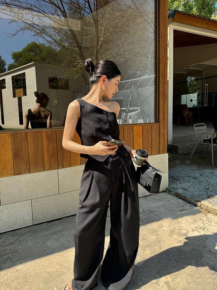 Korean style single-breasted off-shoulder top casual trousers suit