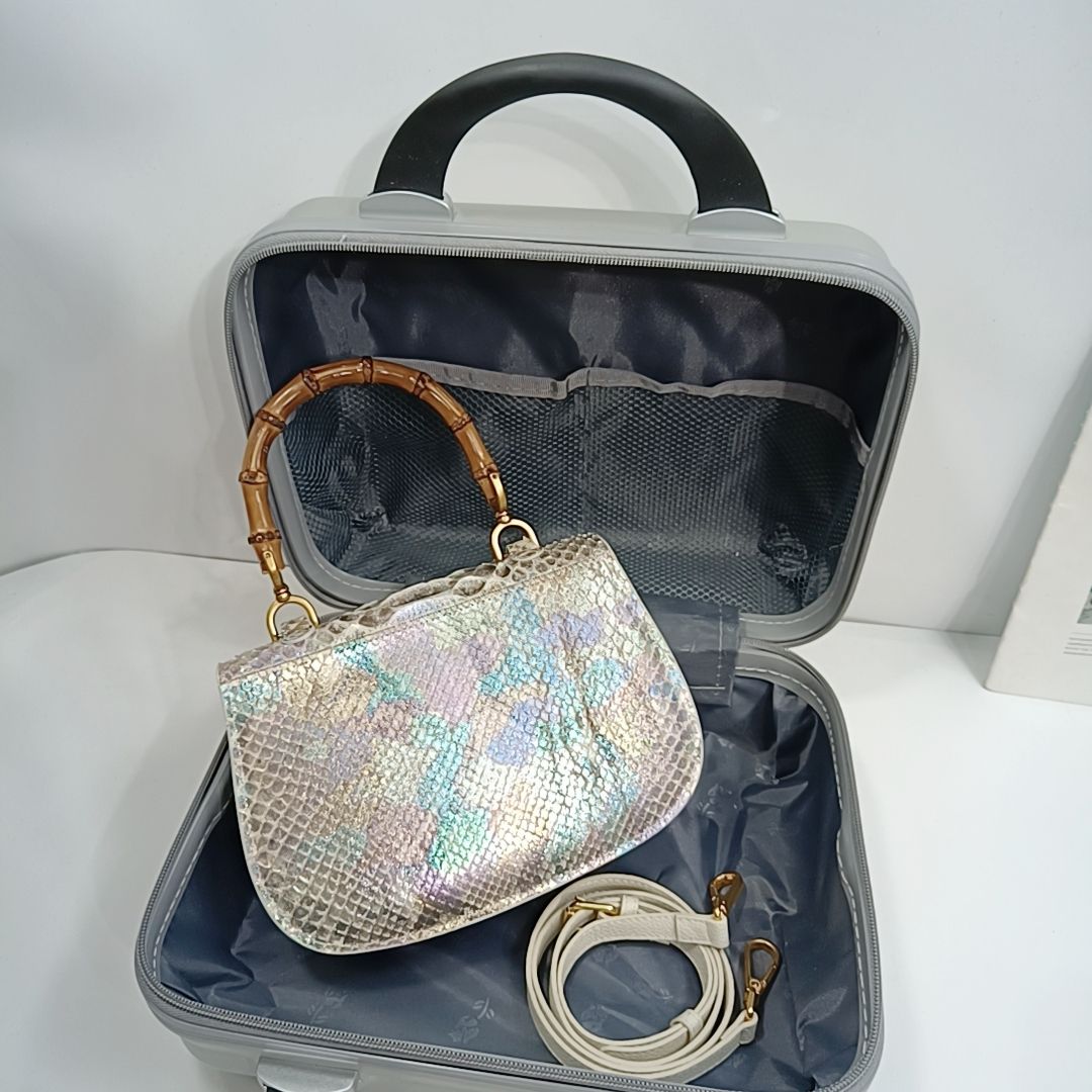 Luxurious genuine python skin bamboo bag 22cm fashionable women's bag