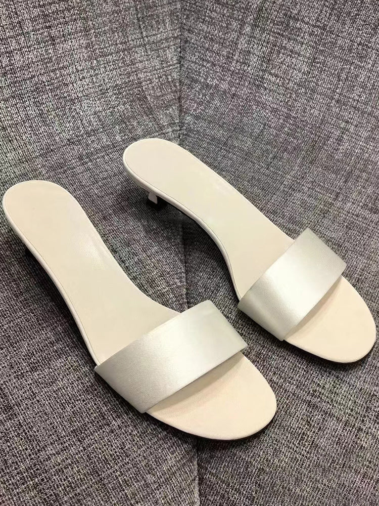 Casual simple cat heel slippers