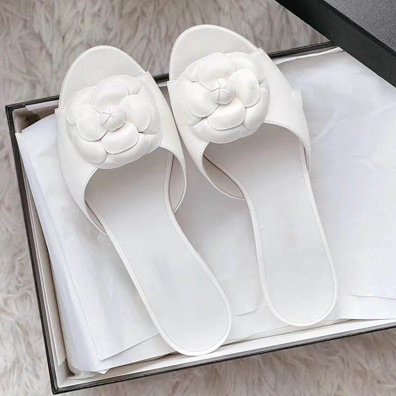 Small Chanel style beach sandals