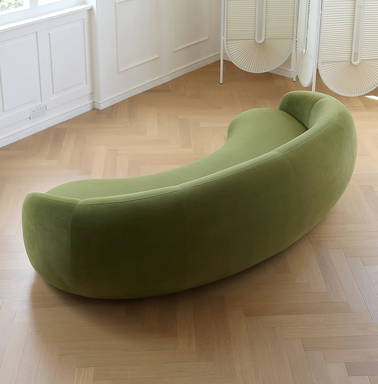 Minimalist special-shaped sofa Italian style designer living room Julep sofa curved cashew sofa