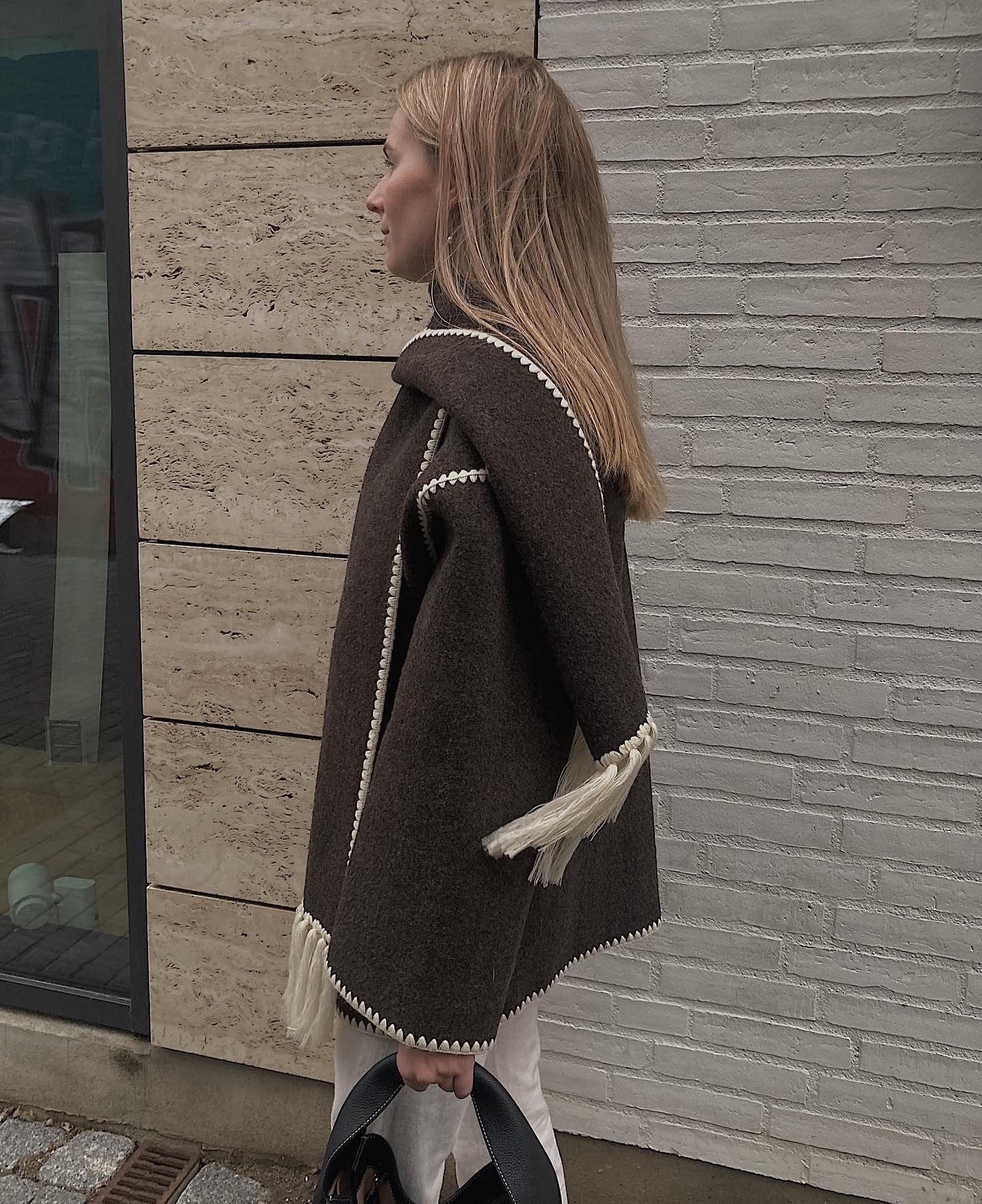 Wool coat with heather embroidered scarf