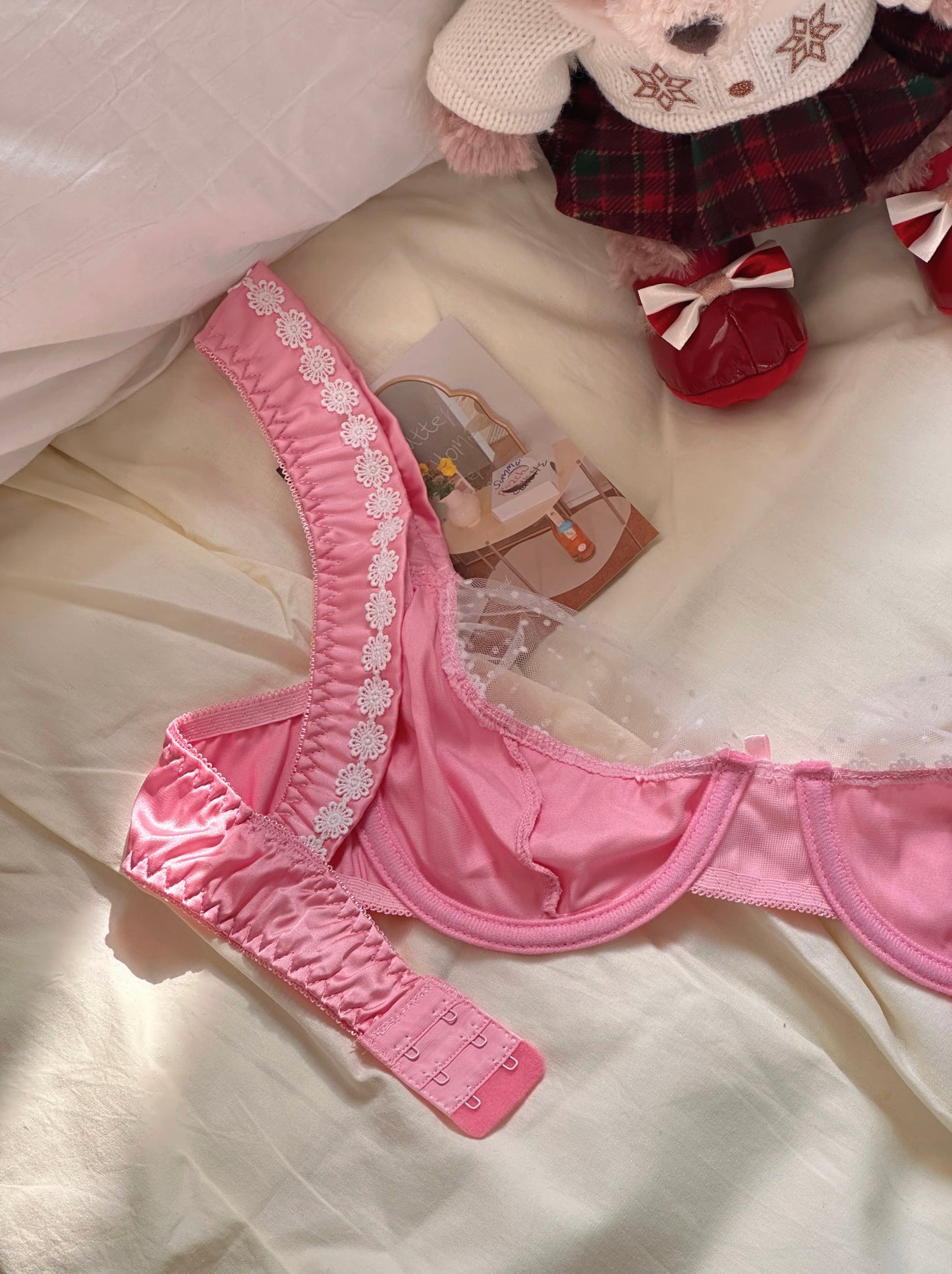 French sexy lace flower underwear for big breasts and small breasts