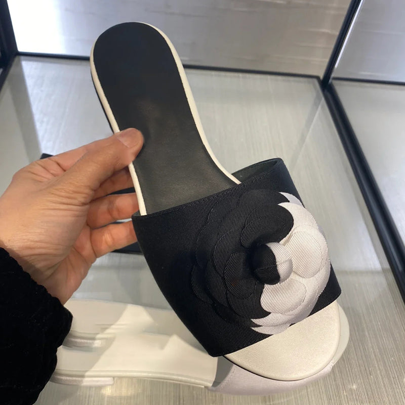 Versatile French lady round toe low heel thick heel women's slippers