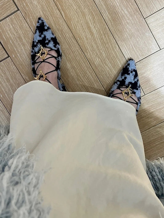 Pointed toe cross-strap silver pleated block heel vintage Mary Jane