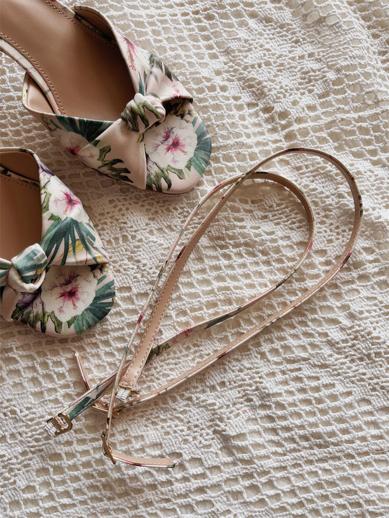 Retro style French square toe flower strap two-wear slippers and sandals