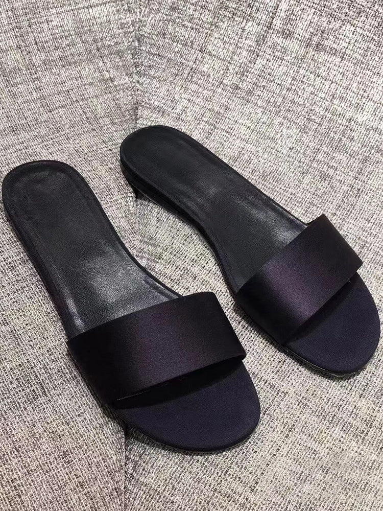 Casual simple cat heel slippers