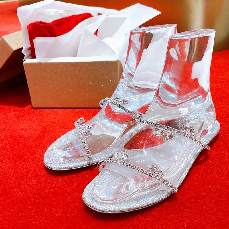 Women's low-heeled flat sandals