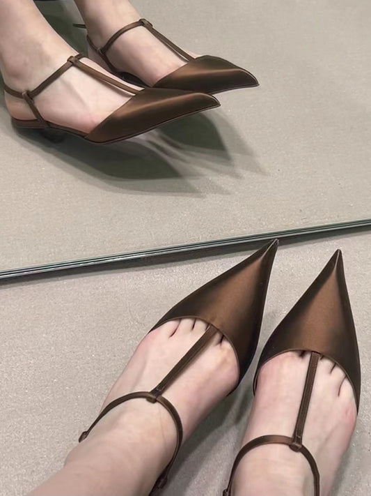 Triangle heel cap toe sandals