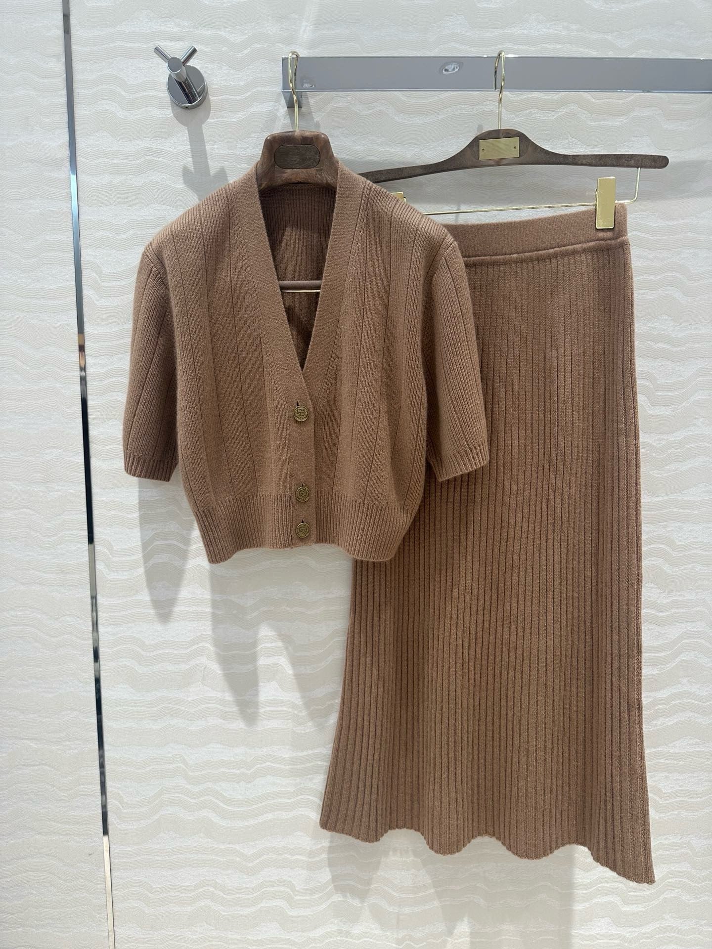 Cashmere cardigan skirt set