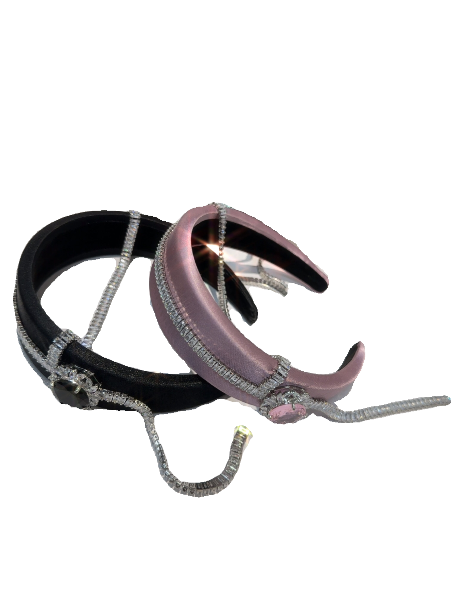 Personalized, fashionable and versatile hair accessories