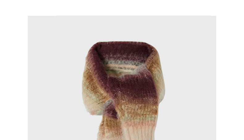 Gradient color short sweater