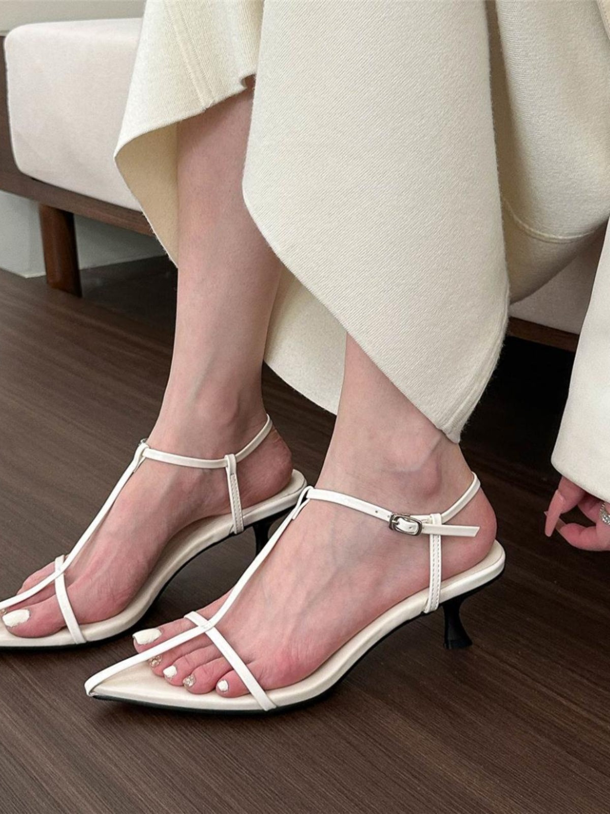 Medium heel sandals silver versatile summer pointed toe shoes