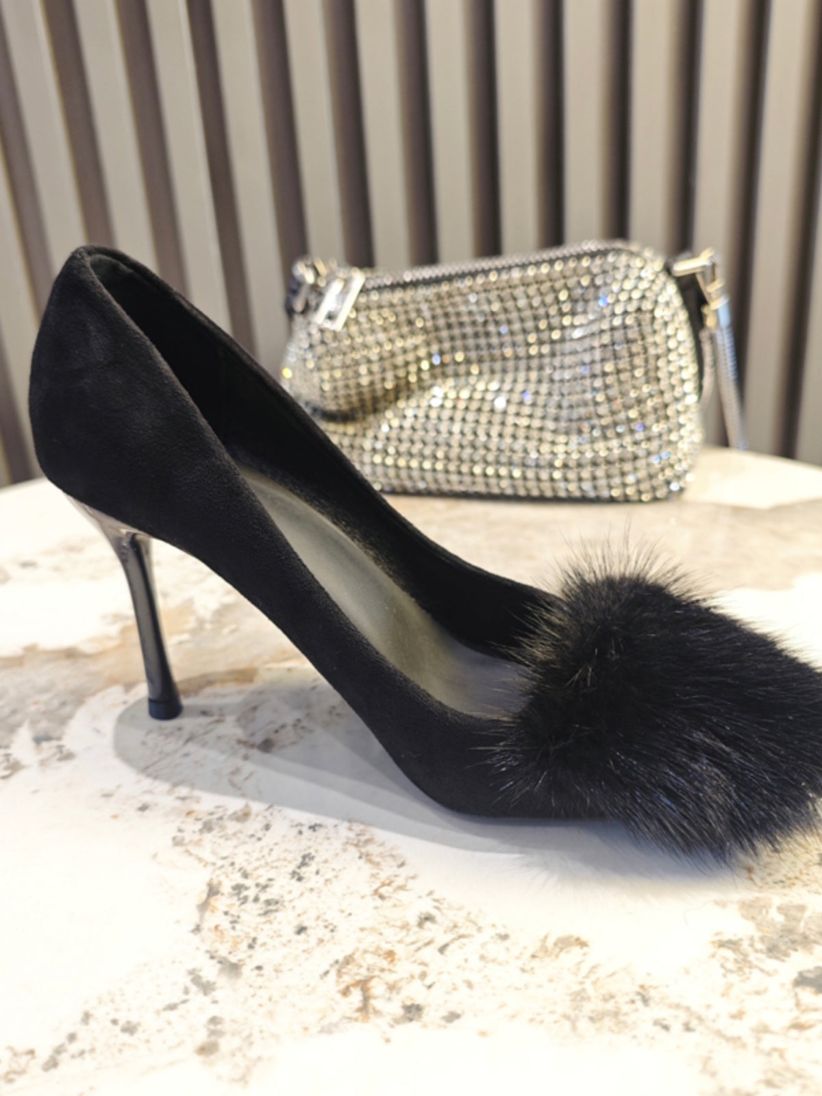 Genuine leather thin-heeled pumps