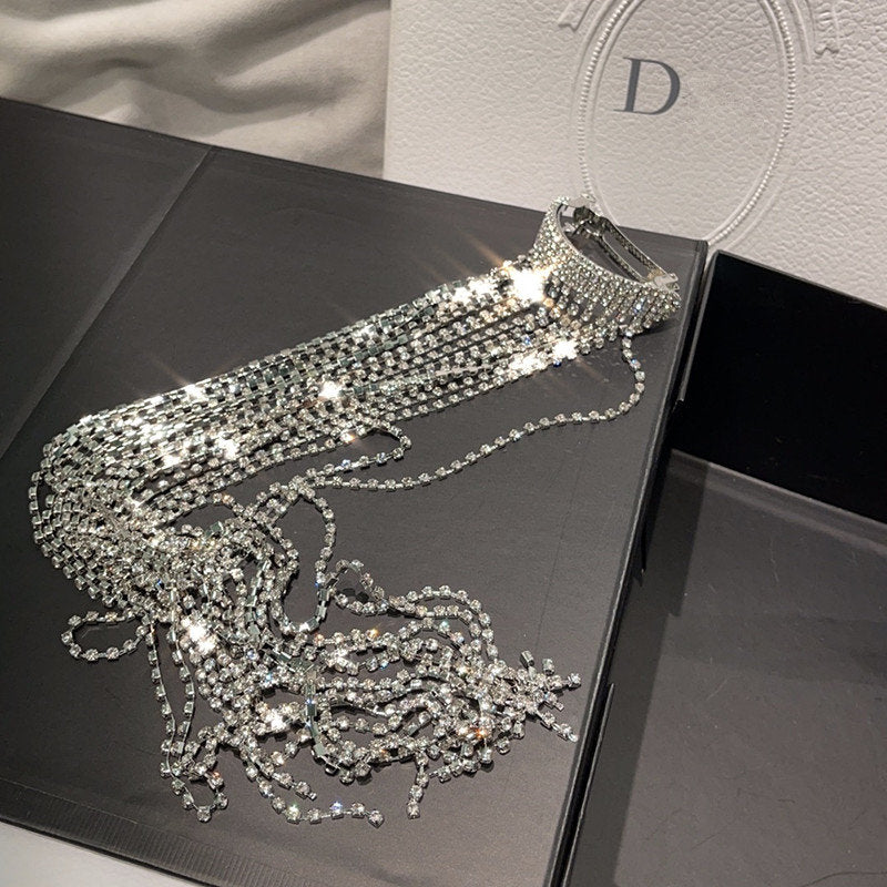 Temperament clip, super nice and trendy personalized sparkling diamond headwear