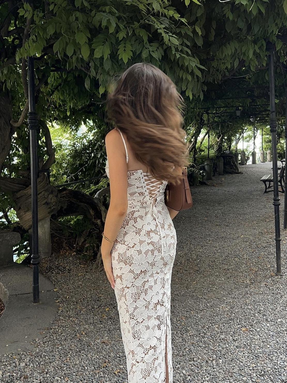 Lace pattern tube top suspender dress
