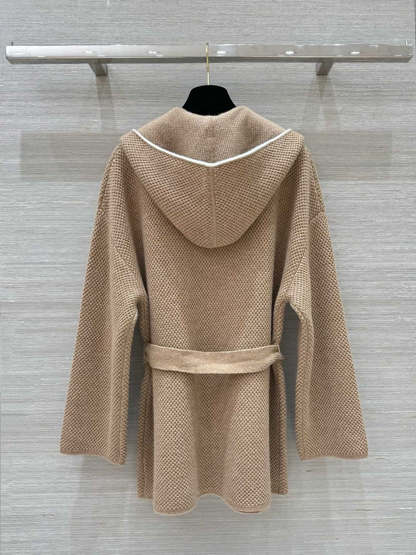 Hooded cashmere cardigan