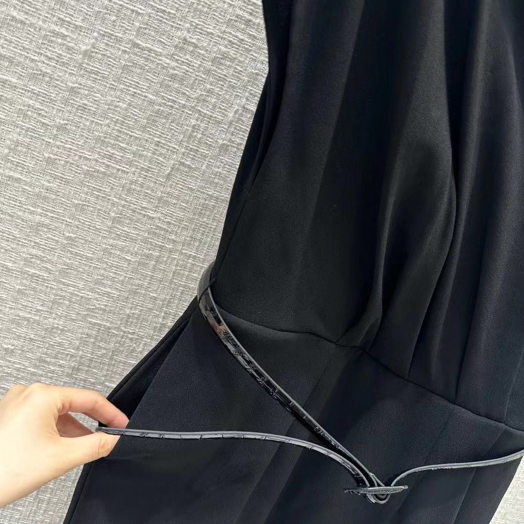 Deep V-neck waist dress