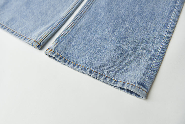 Slightly bootcut straight jeans