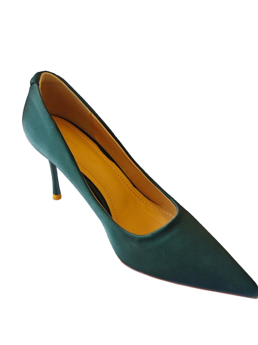 Versatile temperament, white party, shallow mouth, niche stiletto shoes, sexy