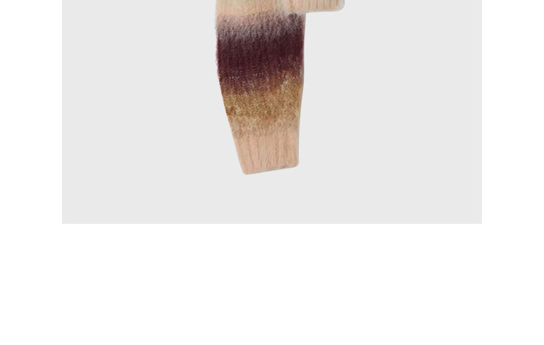 Gradient color short sweater