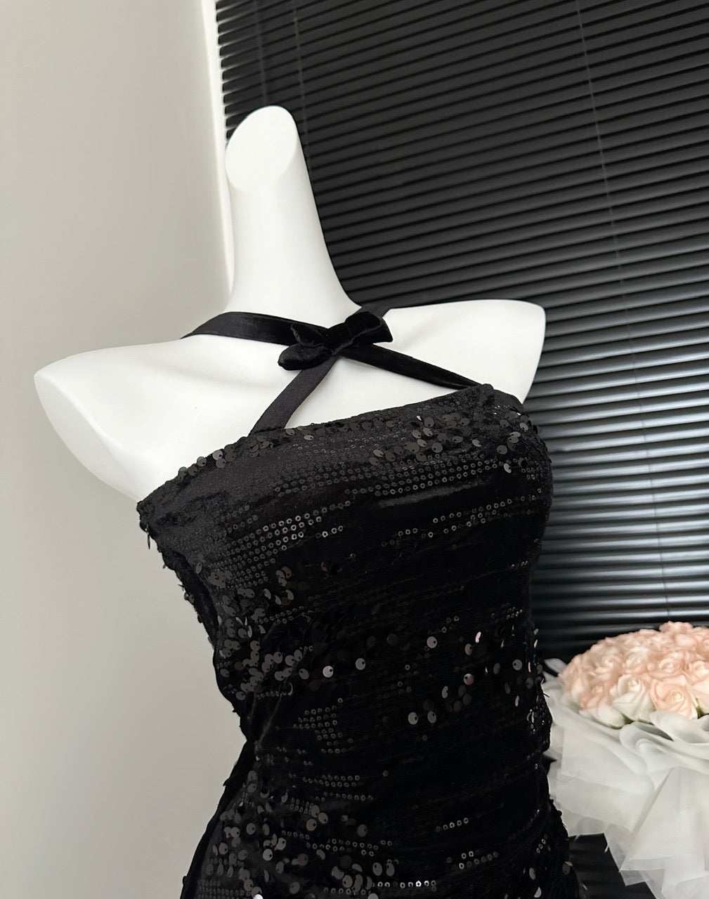Bow tie party atmosphere sequin skirt halter neck strapless hip skirt