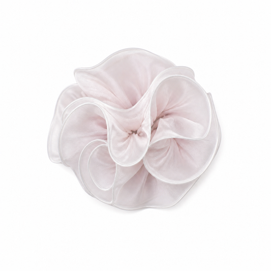 Scrunchie in Angel Milk Puff