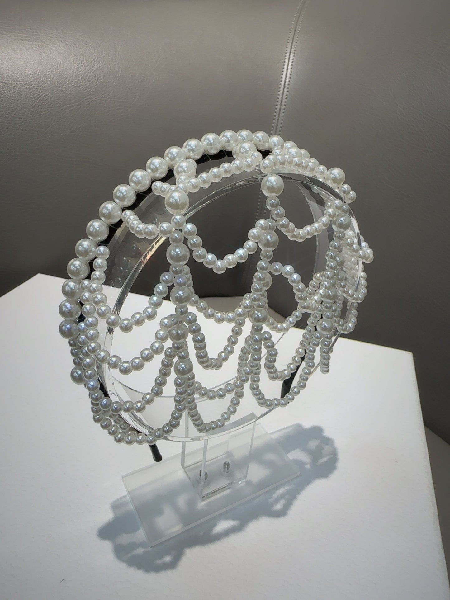 Small fragrant hairband with handmade temperament and hollow design