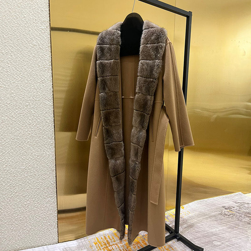 Double-faced cashmere coat with mink fur collar