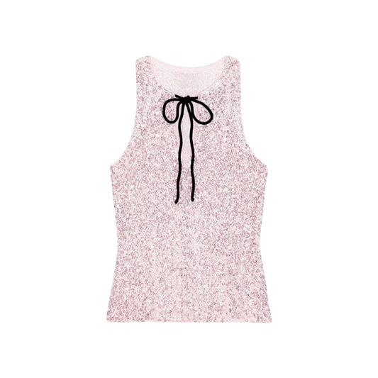 Sequined suspender top with sweet and spicy style