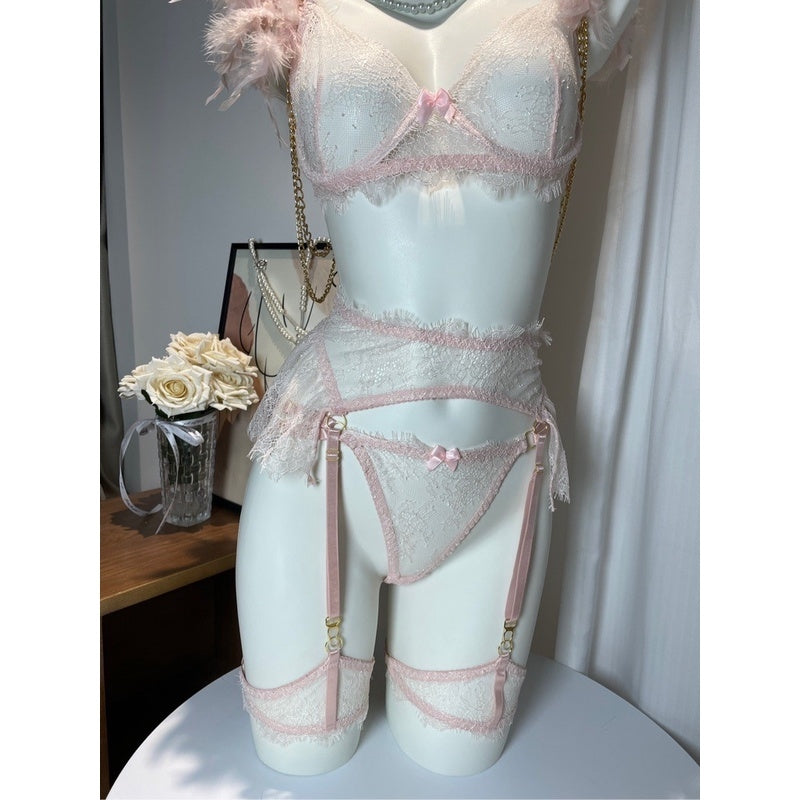 Sexy ultra-thin lace, detachable feather shoulder straps, metal chain decorated six-piece bra set