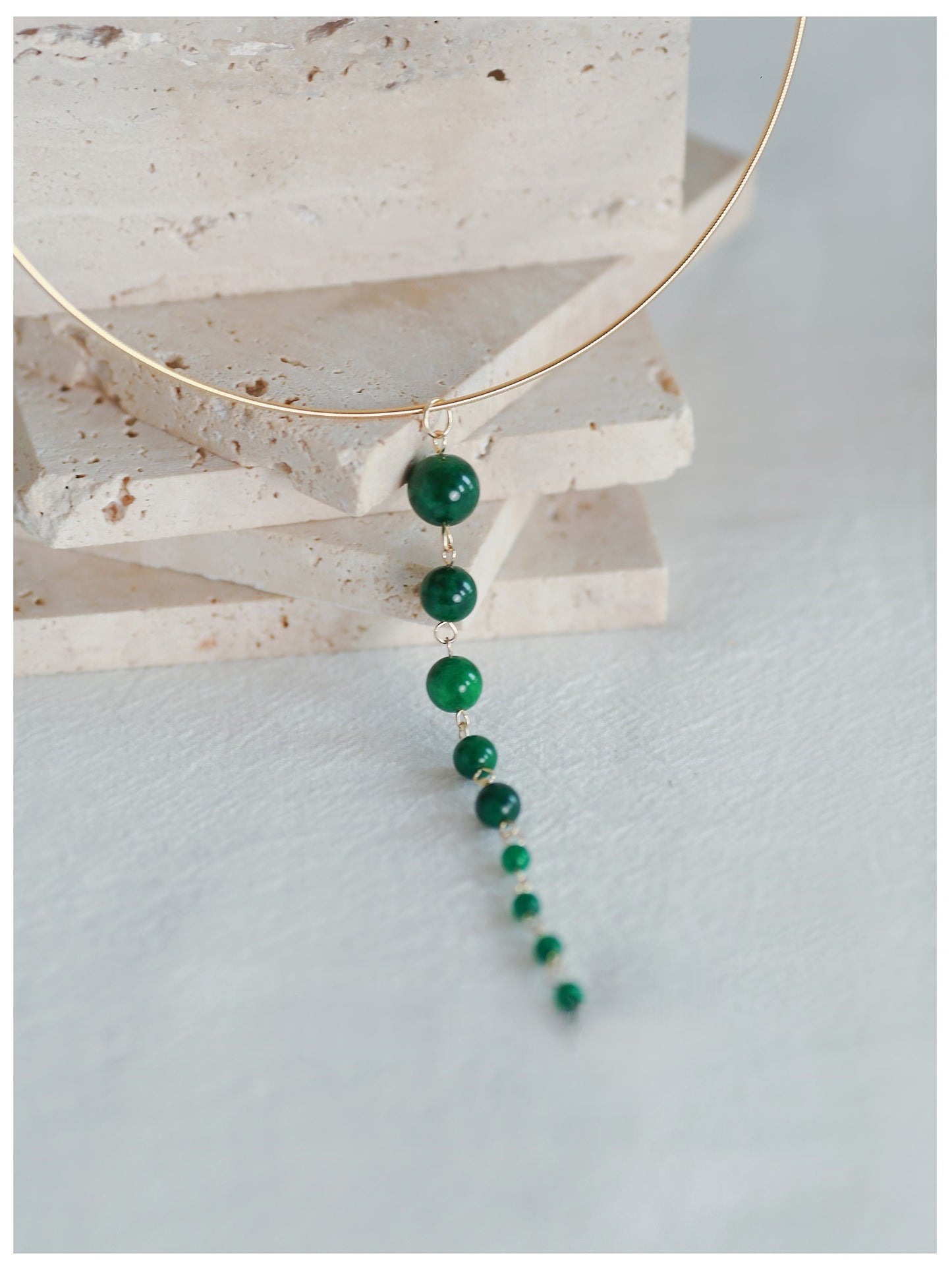 Vintage necklace necklace original design green stone pendant