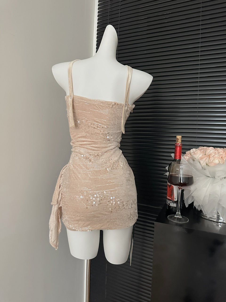 Bow tie party atmosphere sequin skirt halter neck strapless hip skirt