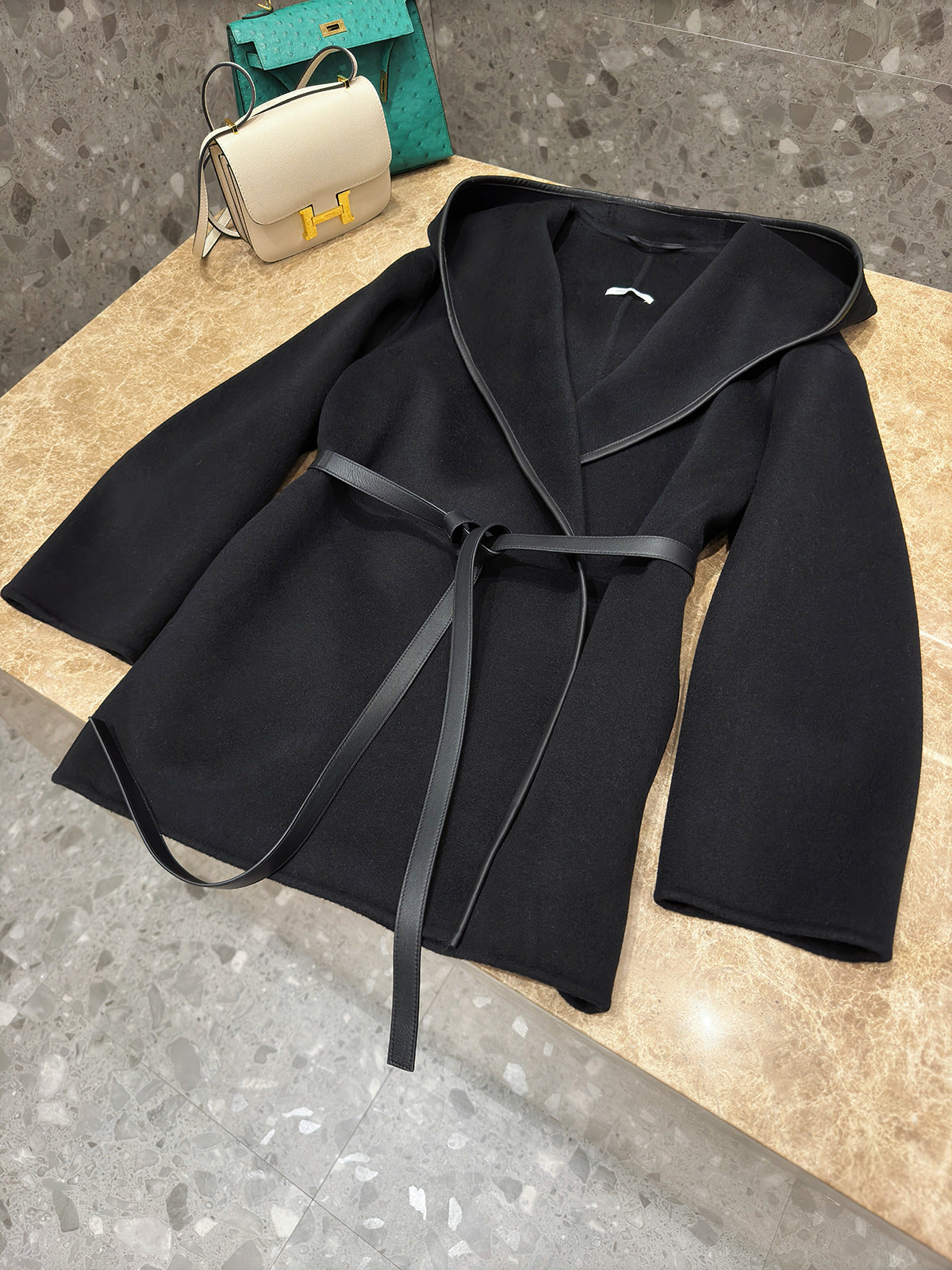 Hooded double-faced cashmere lace-up coat