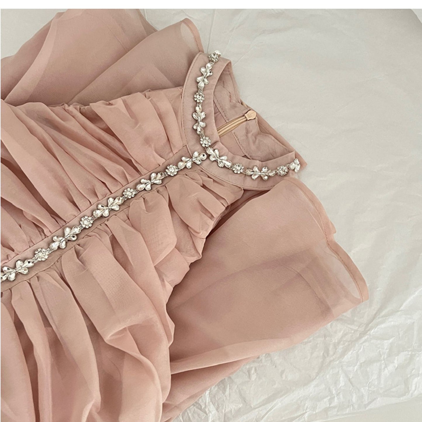 Chiffon design pleated waist slimming skirt