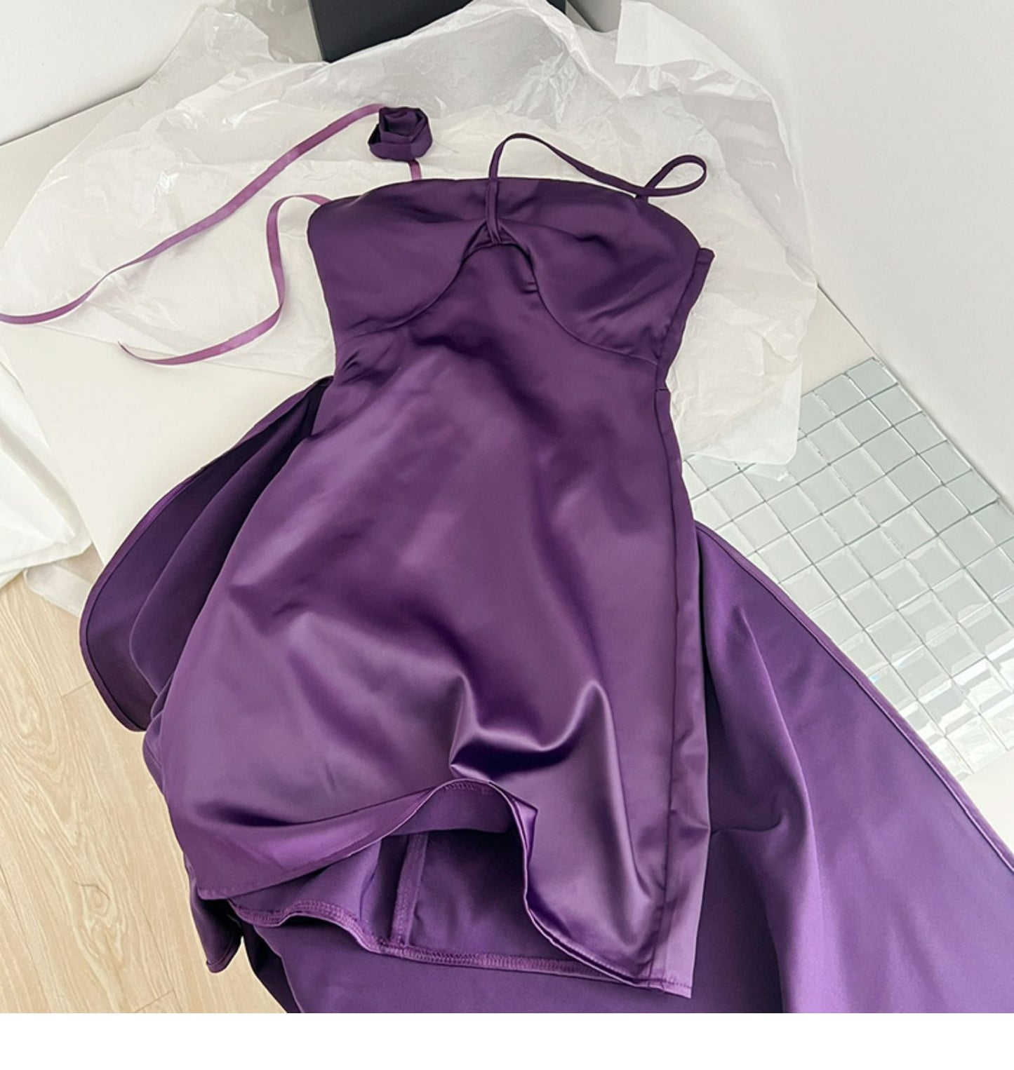 Slim floral halterneck satin dress