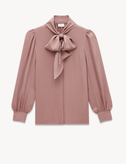 Silk shirt with ribbon