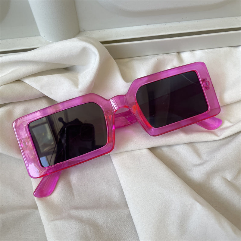 European and American street love pink sunglasses