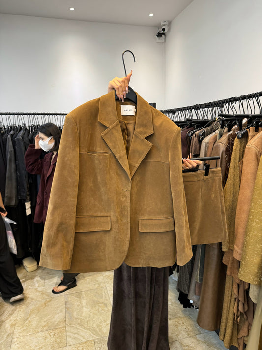 Suede suit jacket + wide skirt