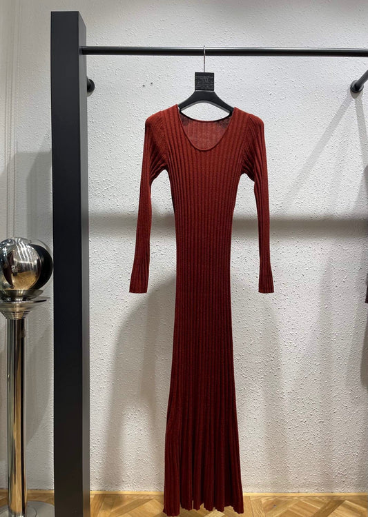 Round neck slim fit long knitted dress