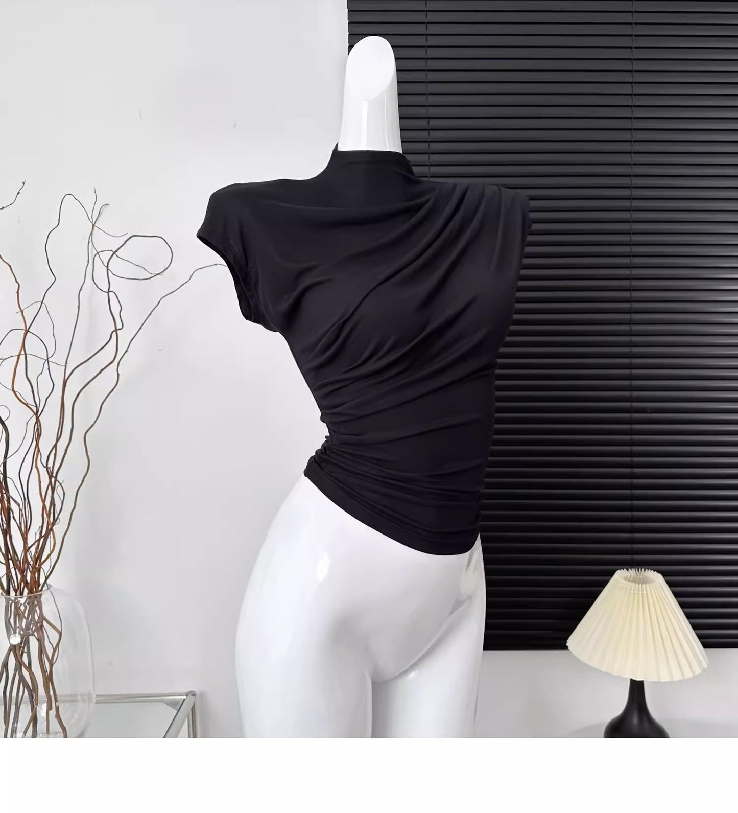 Pleated short-sleeved T-shirt