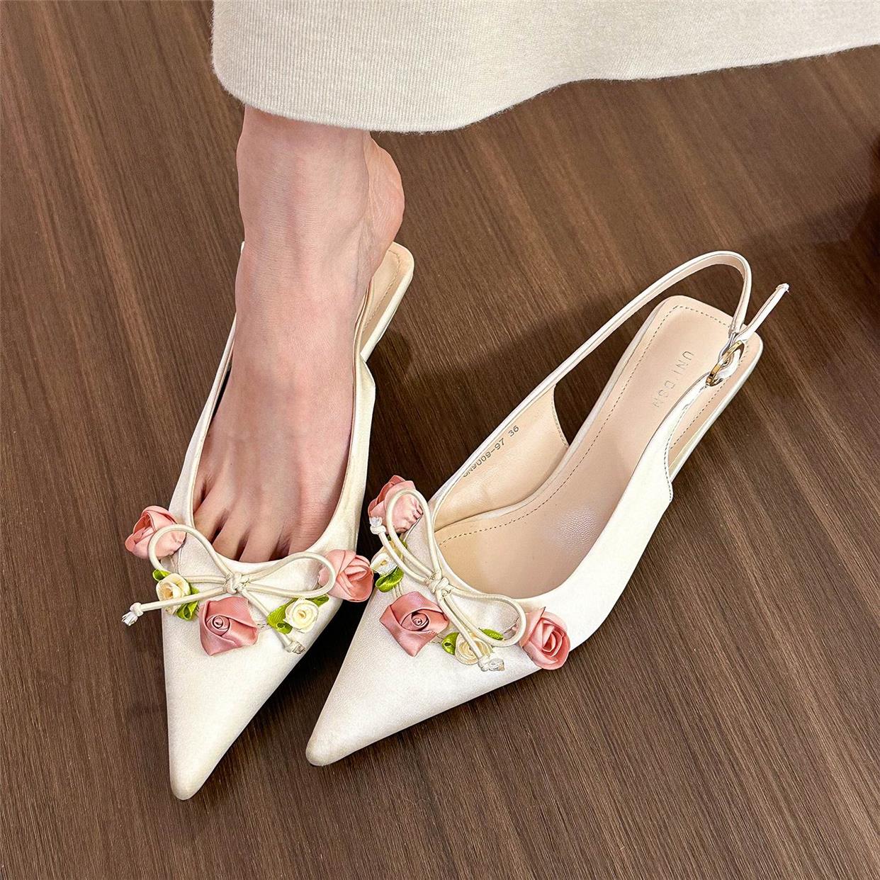 Flower Chinese sandals